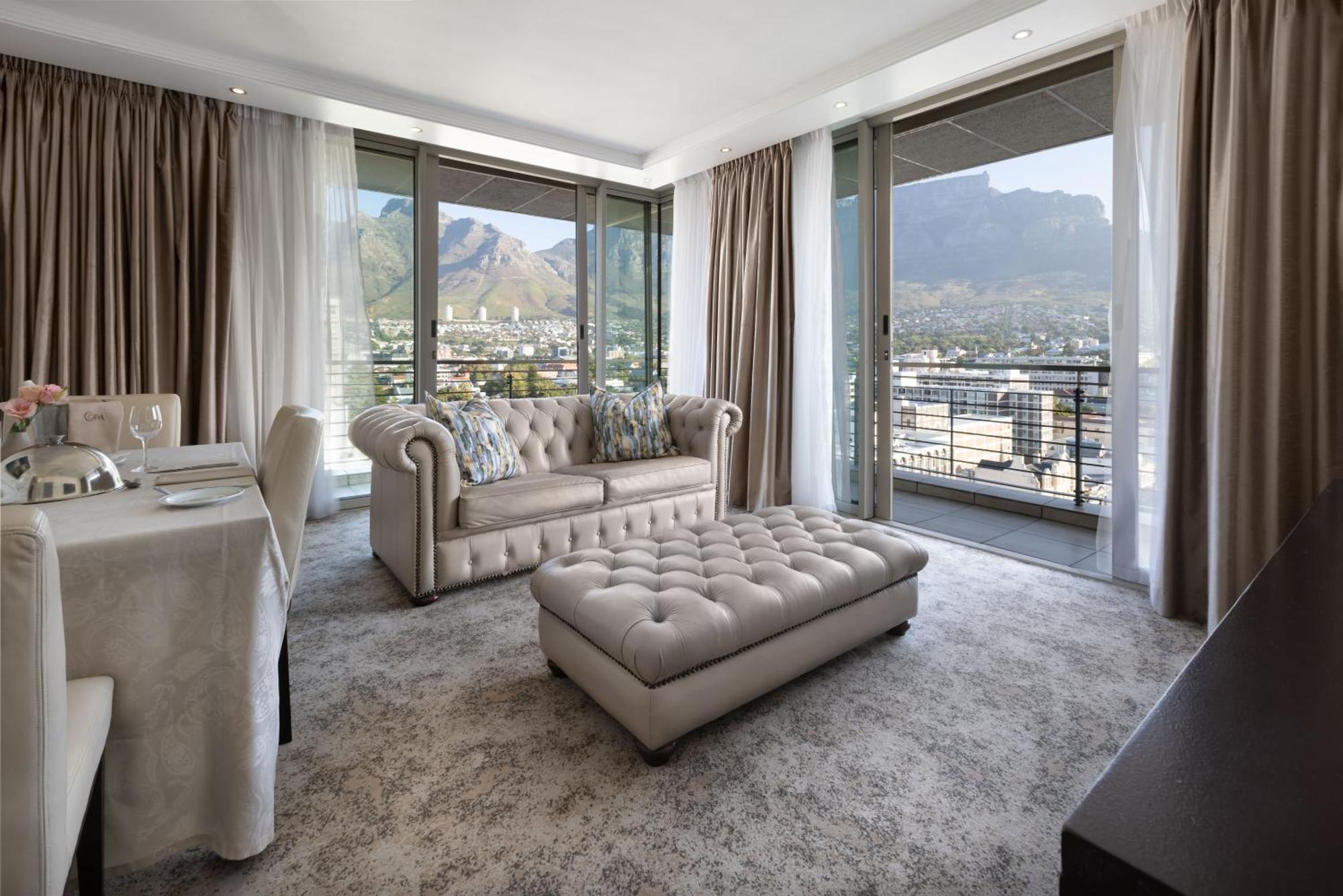 โรงแรมเปปเปอร์คลับ เคปทาวน์ ภายนอก รูปภาพ A suite at the Cape Grace
