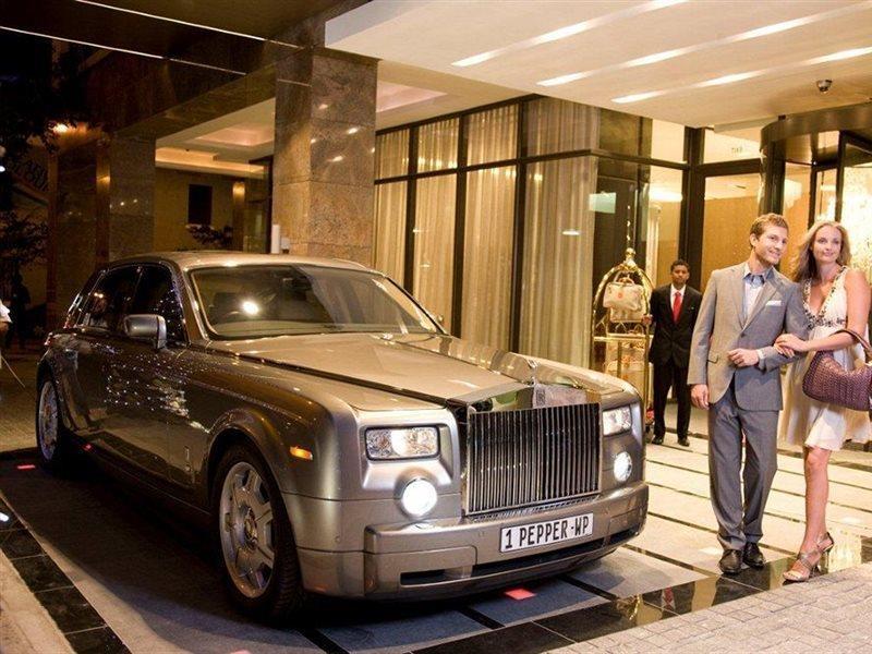 โรงแรมเปปเปอร์คลับ เคปทาวน์ ภายนอก รูปภาพ Rolls-Royce Phantom